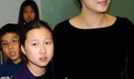 考古吴绮莉公开成龙拒认女儿原因：没有任何一个人叫我做过亲子鉴定