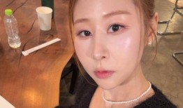 韩国女星被男友骗分手还抓包对方出轨男方竟拿她钱带小三出国